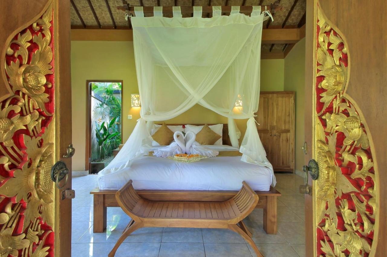 Hanaya Ubud Villa Exterior photo